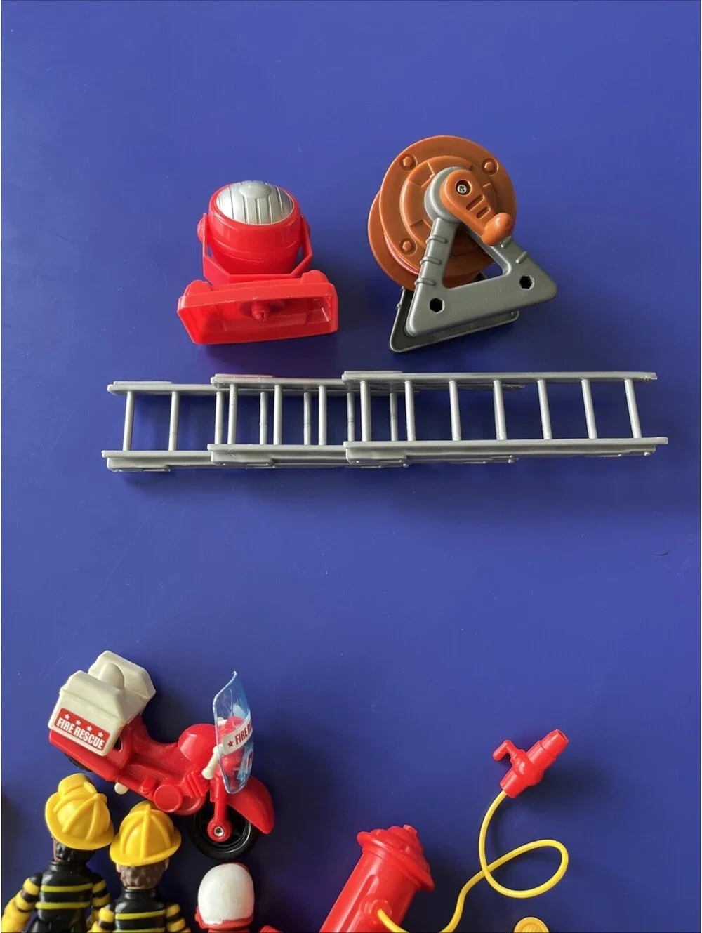 Rescue Headquarters Extenbile Play Moveable Parts Fire Truck Ambulance Motocycle